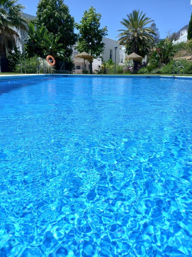 Amplio apartamento en exclusiva urbanizacion Golf Resort Torrequebrada con vista al mar Benalmádena Exterior foto